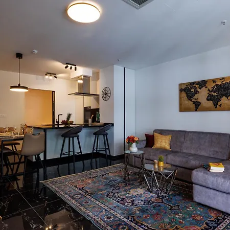 Fides Apartment